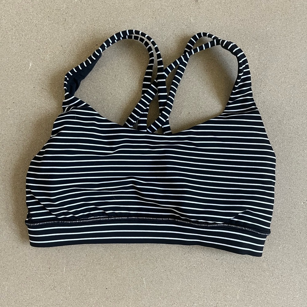 Lululemon Energy Sports Bra, Size 6 Black and White striped